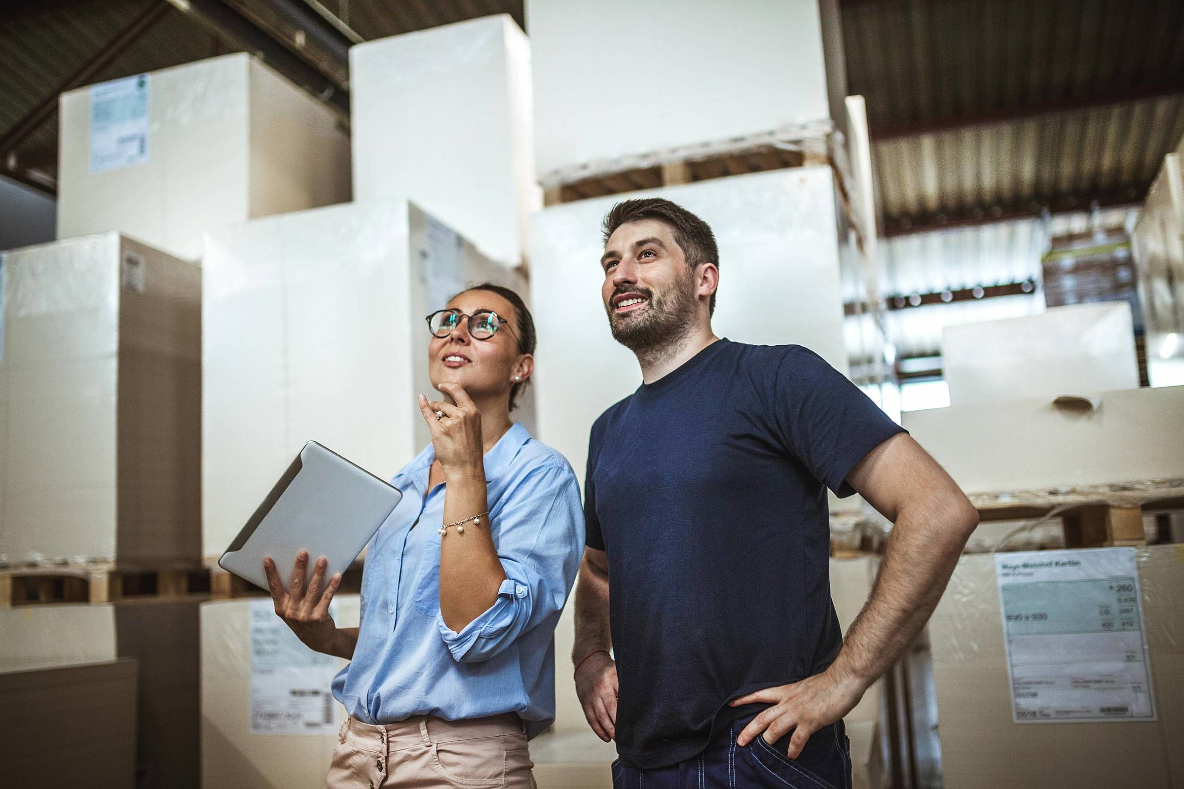 Como fazer a gestão de materiais e controle de estoques? Entenda aqui